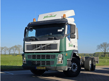 Važiuoklės sunkvežimis VOLVO FM9 300