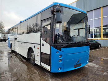 Priemiestinis autobusas VOLVO