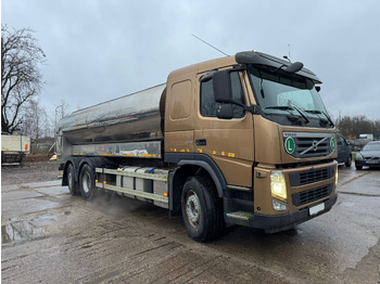 Autocisterna VOLVO FM 450