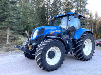 Traktorius NEW HOLLAND T7.200