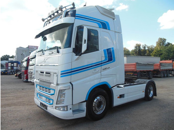 Vilkikas VOLVO FH13 500