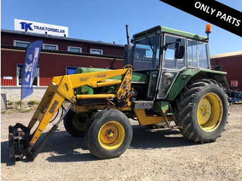 Traktorius JOHN DEERE 3130