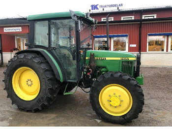 Traktorius JOHN DEERE