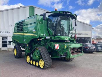 Derliaus nuėmimo kombainas JOHN DEERE T660