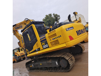 Vikšrinis ekskavatorius KOMATSU PC200-8