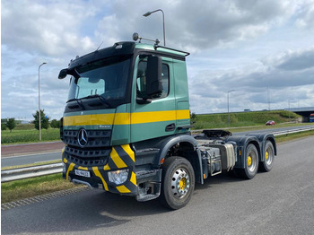 Vilkikas MERCEDES-BENZ Arocs 2643