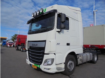 Vilkikas DAF XF 440