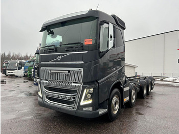 Važiuoklės sunkvežimis VOLVO FH 750