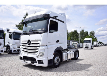 Vilkikas MERCEDES-BENZ Actros 1845