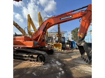 90% new and low hours used excavators Doosan DX300LC second hand excavators 30tons excavator new arrivedd in stock for sale lizingą 90% new and low hours used excavators Doosan DX300LC second hand excavators 30tons excavator new arrivedd in stock for sale: foto 1