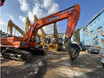 90% new and low hours used excavators Doosan DX300LC second hand excavators 30tons excavator new arrivedd in stock for sale lizingą 90% new and low hours used excavators Doosan DX300LC second hand excavators 30tons excavator new arrivedd in stock for sale: foto 2