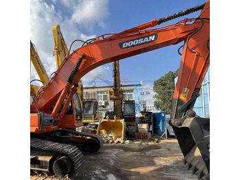 Ekskavatorius DOOSAN DH220