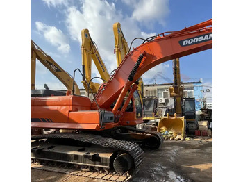 Vikšrinis ekskavatorius DOOSAN DX300LC