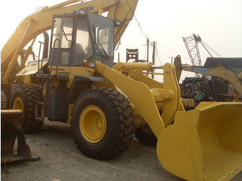 Ratinis krautuvas KOMATSU WA320