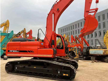 Original Korea Doosan Used Excavator 30 Ton Doosan DX300LC Crawler Excavator For Sale lizingą Original Korea Doosan Used Excavator 30 Ton Doosan DX300LC Crawler Excavator For Sale: foto 3