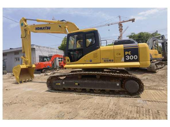 Vikšrinis ekskavatorius KOMATSU PC300-7