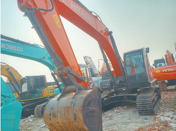 Vikšrinis ekskavatorius HITACHI ZX240