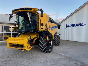 Derliaus nuėmimo kombainas NEW HOLLAND CX series