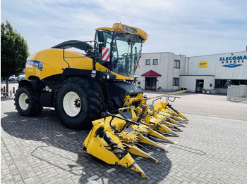 Pašarų kombainas NEW HOLLAND FR9050