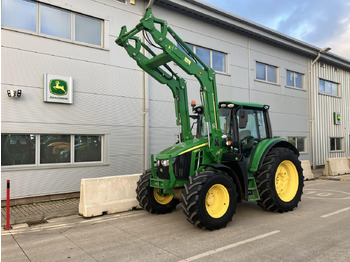 Traktorius JOHN DEERE 6120M