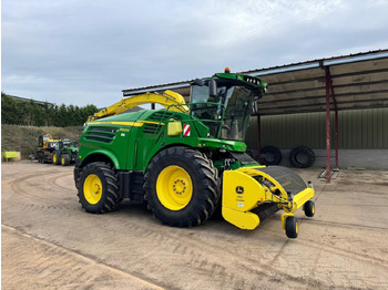 Pašarų kombainas JOHN DEERE 8600