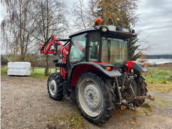 Traktorius 2019 Traktor Massey Ferguson 4709 med laster og sprøytehjul: foto 4