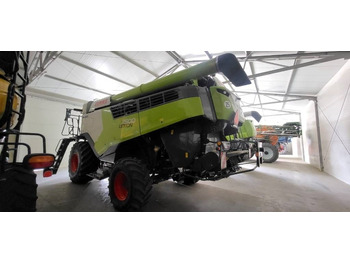 Derliaus nuėmimo kombainas Claas Lexion 7500 + V930: foto 3