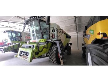 Derliaus nuėmimo kombainas Claas Lexion 7500 + V930: foto 2