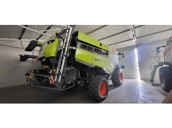 Derliaus nuėmimo kombainas Claas Lexion 7500 + V930: foto 4