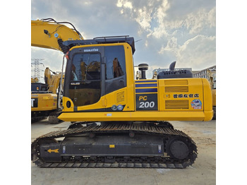 Vikšrinis ekskavatorius KOMATSU PC200-8