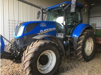 Traktorius NEW HOLLAND T7