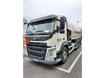 Autocisterna VOLVO FM