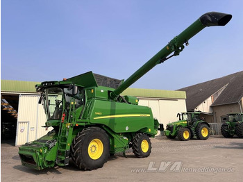 Derliaus nuėmimo kombainas JOHN DEERE T660