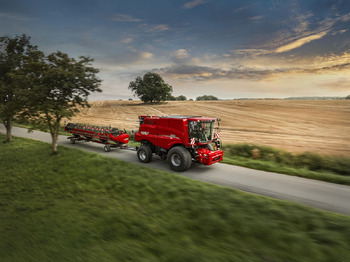 Derliaus nuėmimo kombainas CASE IH Axial-Flow