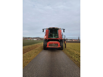 Derliaus nuėmimo kombainas Case IH Axial-Flow 7240: foto 2