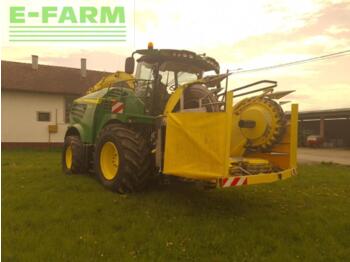 Pašarų kombainas JOHN DEERE 8600