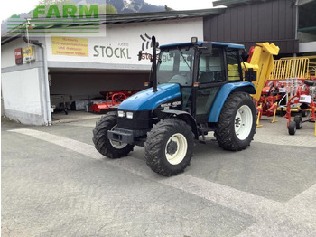 Traktorius NEW HOLLAND