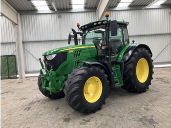 Traktorius JOHN DEERE 6155R