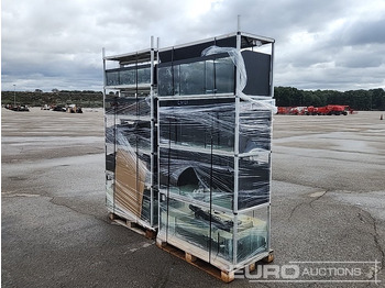 Statybinė įranga Pallet of Varios Aquariums (2 of): foto 2