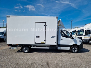 Furgonas su krovinių dėže MERCEDES-BENZ Sprinter 319