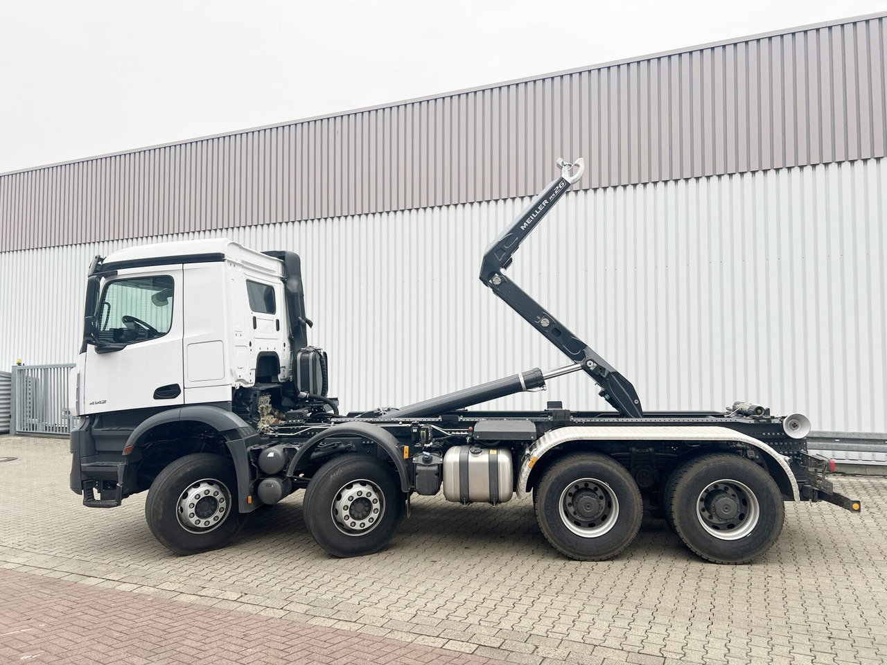 Nauja Hook-lift sunkvežimis Mercedes-Benz Arocs 4142/48 K 8x4/4 Arocs 4142/48 K 8x4/4, Grounder, Meiller RS26 62-K, Funk: foto 12