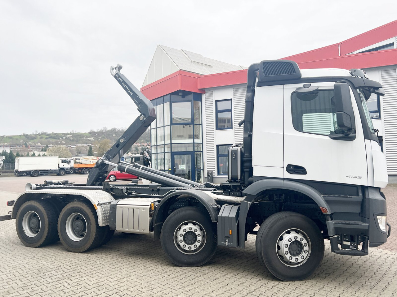 Nauja Hook-lift sunkvežimis Mercedes-Benz Arocs 4142/48 K 8x4/4 Arocs 4142/48 K 8x4/4, Grounder, Meiller RS26 62-K, Funk: foto 9