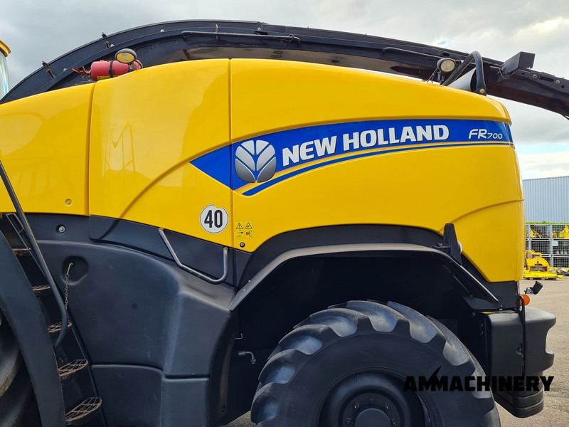 Pašarų kombainas New Holland FR700: foto 16