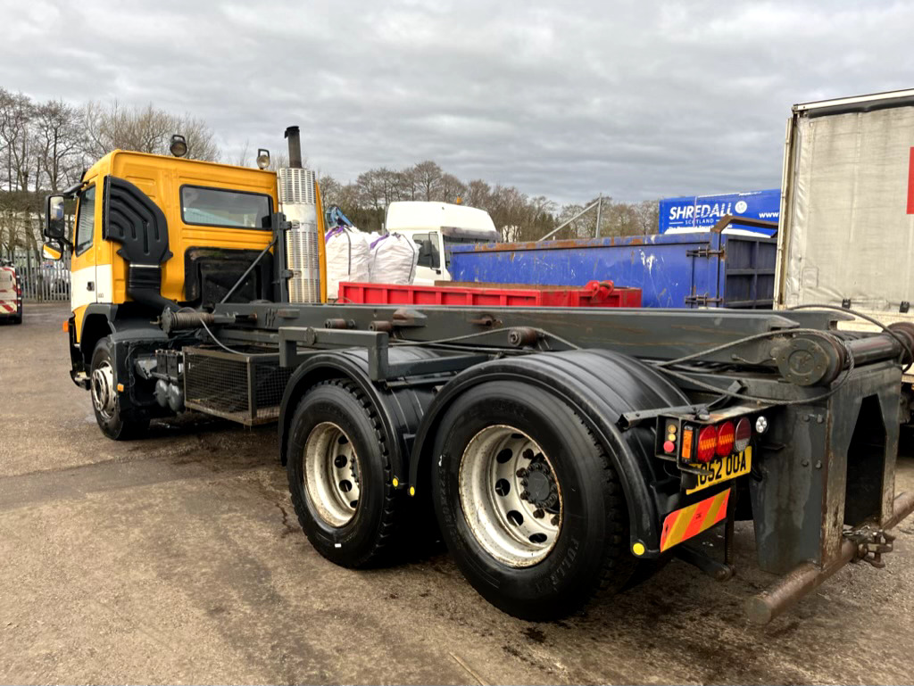 Važiuoklės sunkvežimis VOLVO FM9 260 6X2: foto 6