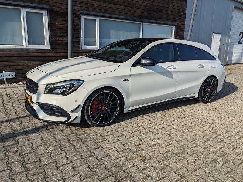 Lengvasis automobilis Mercedes-Benz AMG CLA 45: foto 1