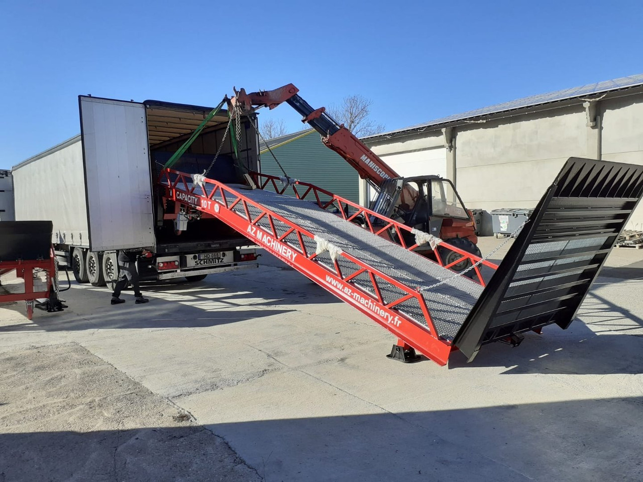 Nauja Krovos rampa Loading Ramp with with hydraulic tilting bridge -  AZ RAMP - STAR- 15T-ZR. 15 ton: foto 10