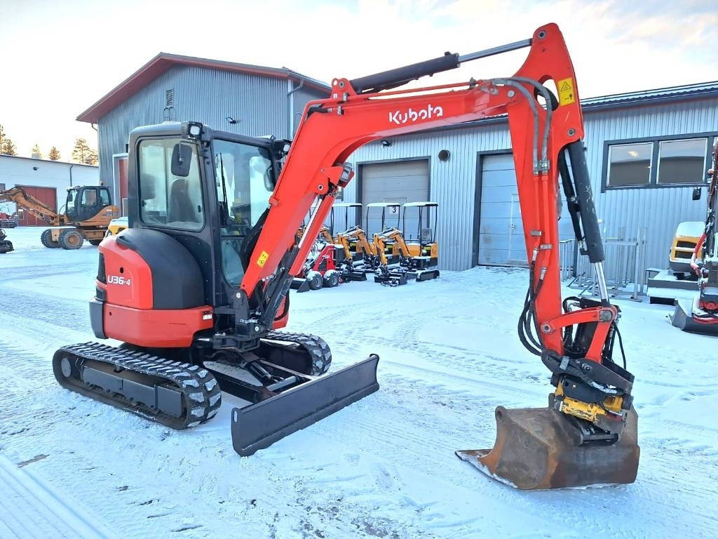 Mini ekskavatorius Kubota U36-4 PYÖRITTÄJÄLLÄ: foto 6