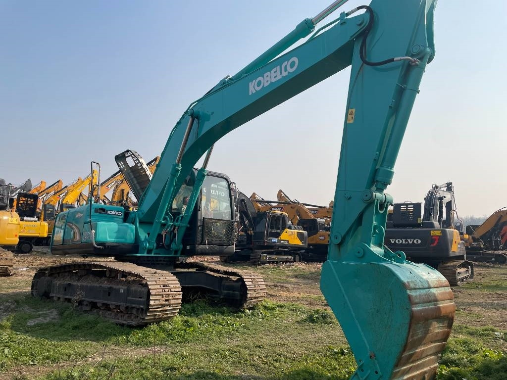 Vikšrinis ekskavatorius Kobelco SK 200: foto 6