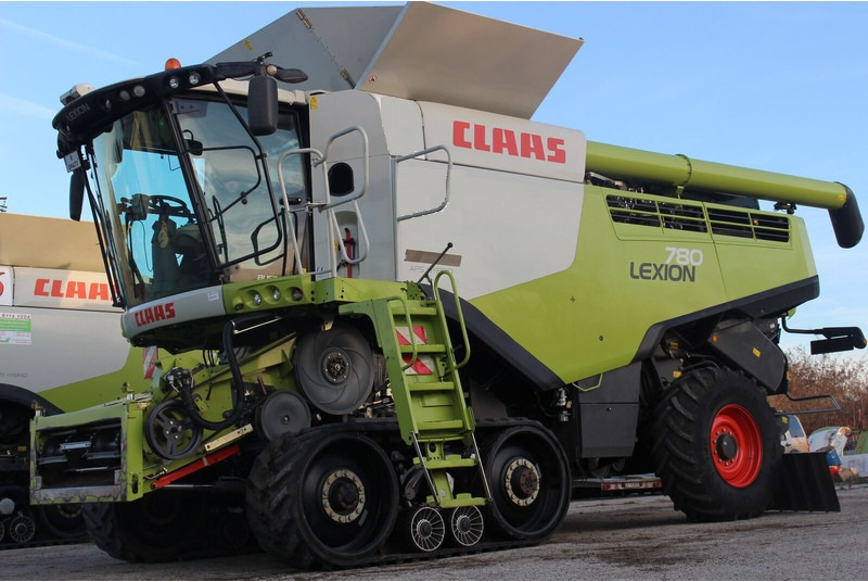 Derliaus nuėmimo kombainas pervežimui maisto produktų Claas lexion 780 tt: foto 14