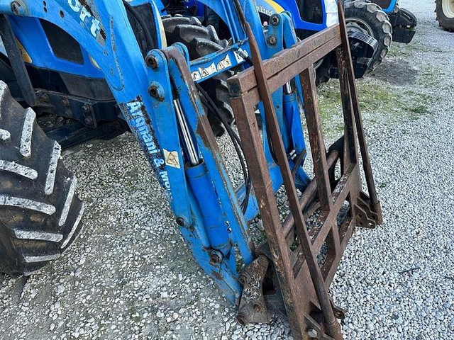 Traktorius New Holland TL90A: foto 9